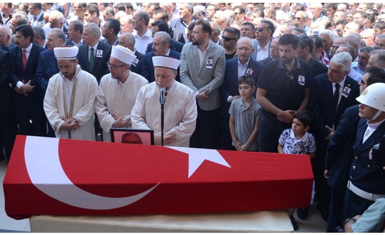 CHP Milletvekili Kazım Arslan son yolculuğuna uğurlandı