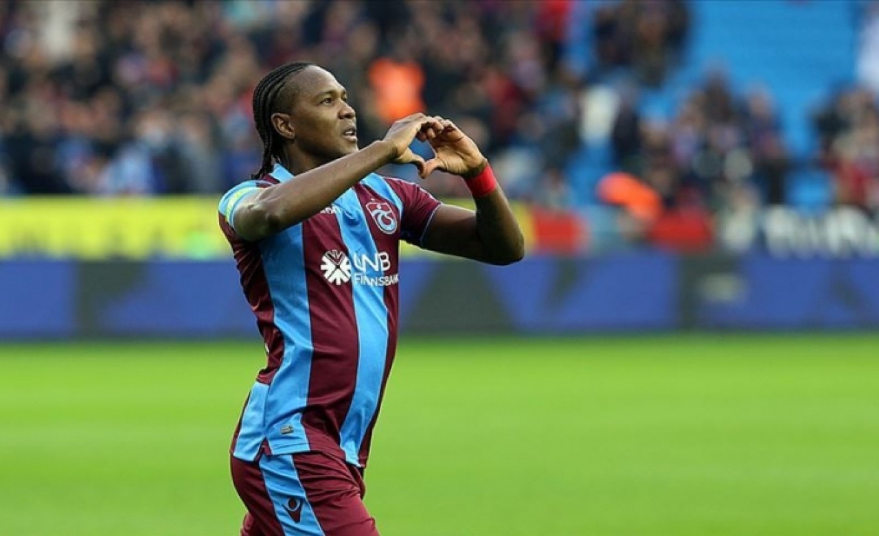 Denizlispor Hugo Rodallega'yı transfer etti