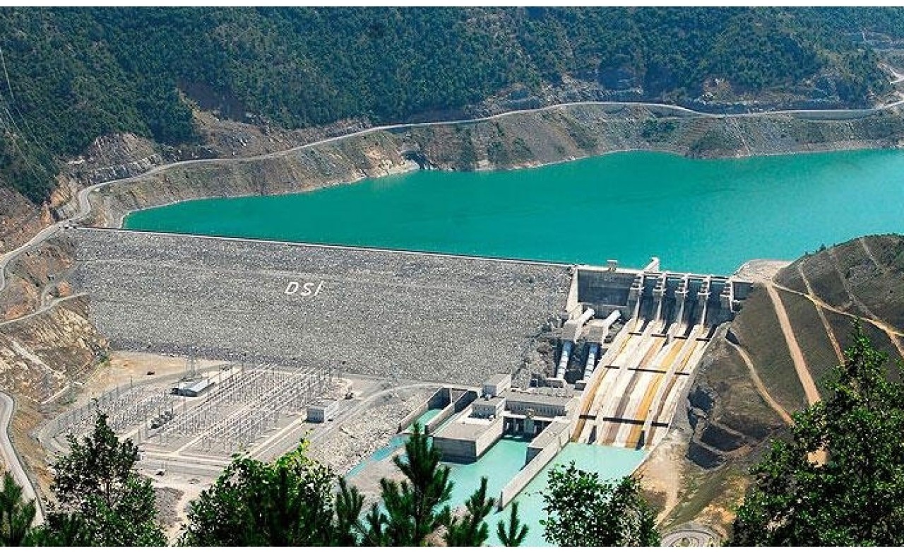 Dev HES'lerin ekonomiye katkısı 400 milyar lirayı aştı