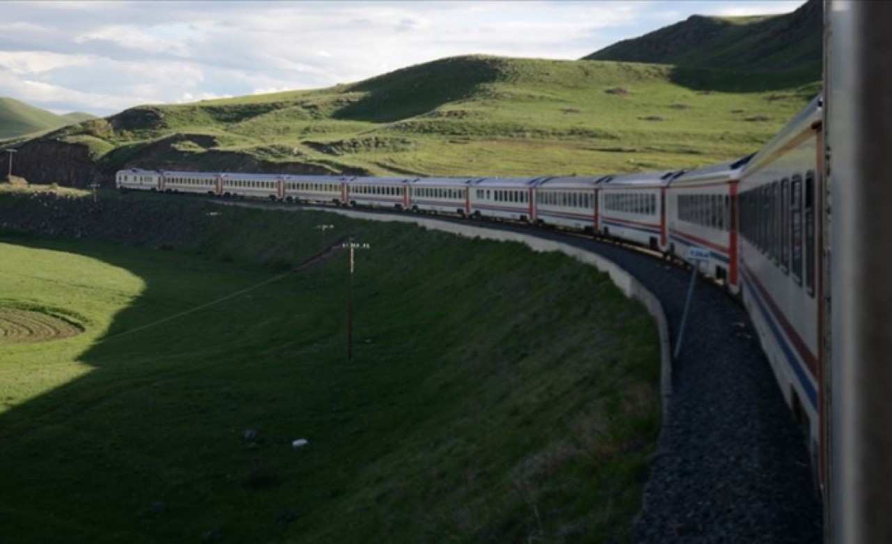 Doğu Ekspresi'nin 'en güzel karesi' için 10 bin lira ödül