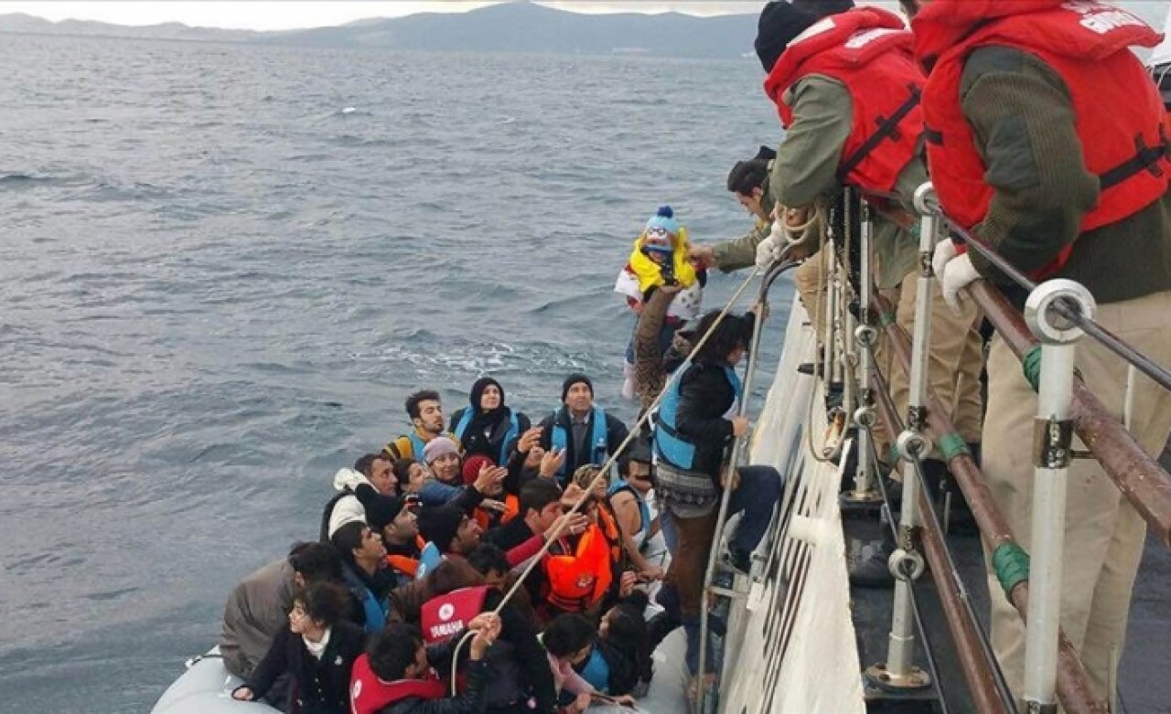 Ege'de bu yıl yakalanan düzensiz göçmen sayısı 16 bini geçti
