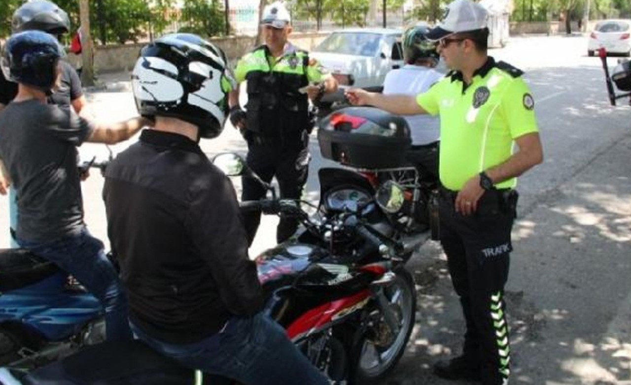 Emniyetten turizm bölgelerinde ‘motosiklet- kask’ denetimi
