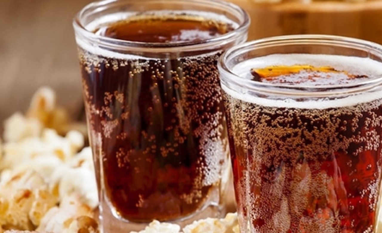 Gazlı içecek bağımlılığı yüzünden midesi delindi!