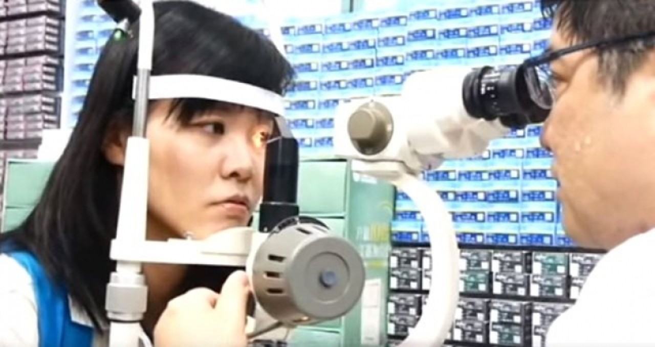 Göz Yaşarması Şikayetiyle Hastaneye Giden Kadının Gözünden Canlı Arılar Çıktı