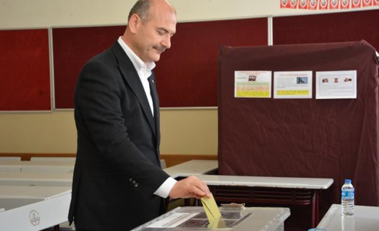İçişleri Bakanı Soylu oyunu kullandı
