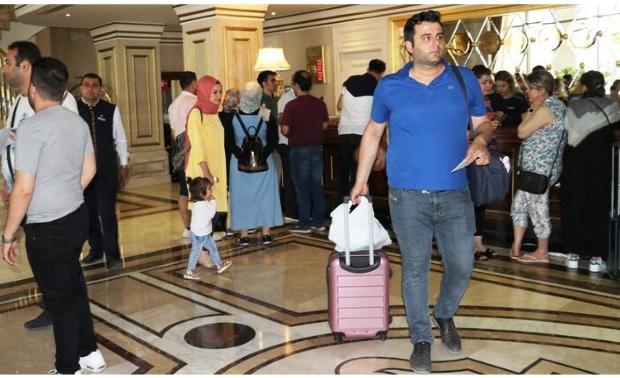 İranlı turistlerden Van esnafına çifte bayram