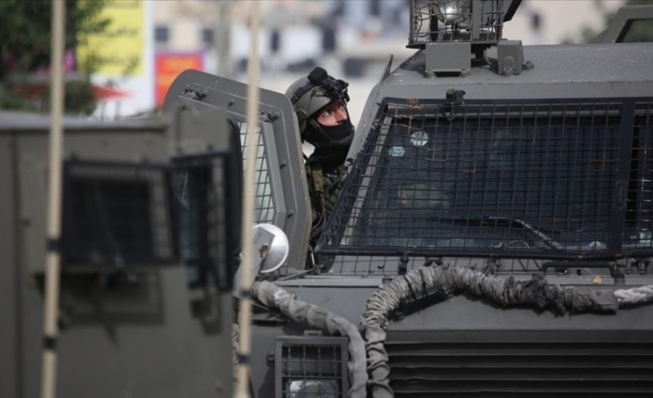 İsrail polisi Kudüs İşleri Bakanı Fadi El-Hedmi'yi gözaltına aldı