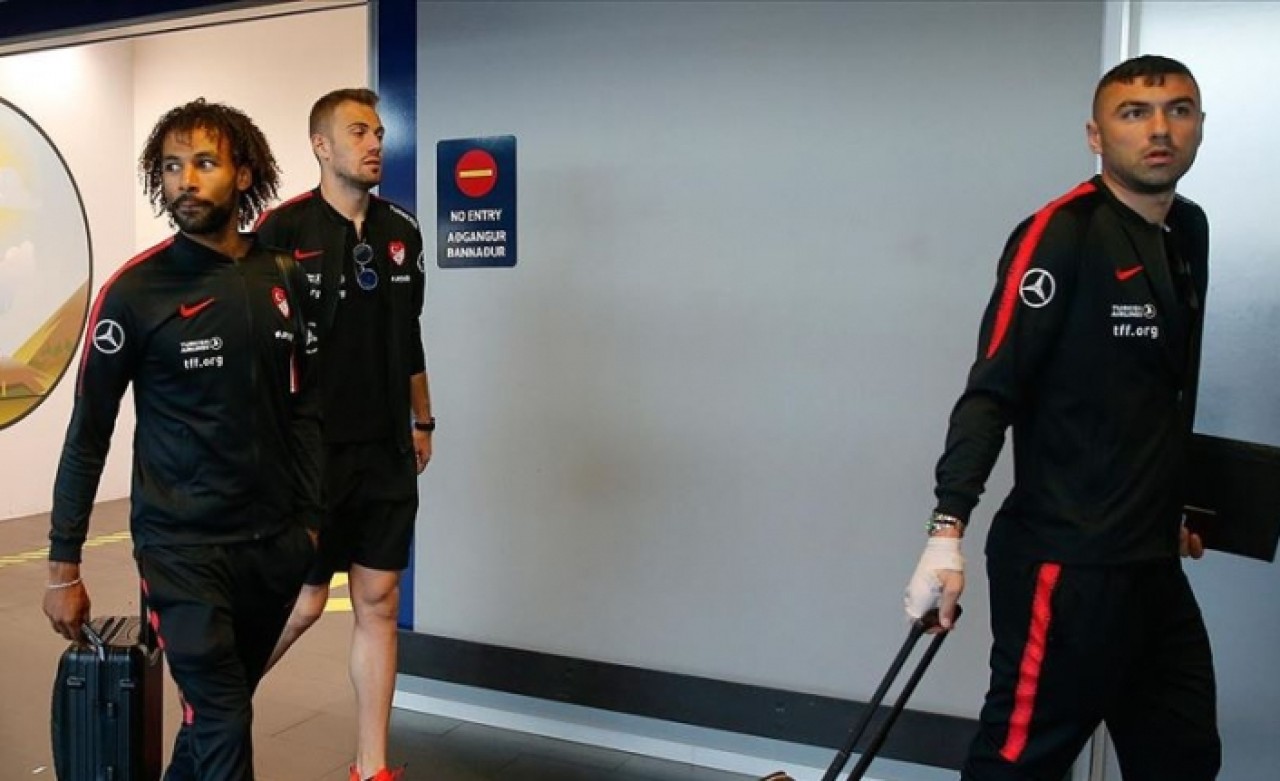 İzlanda'dan 'geç bildirim' yalanı