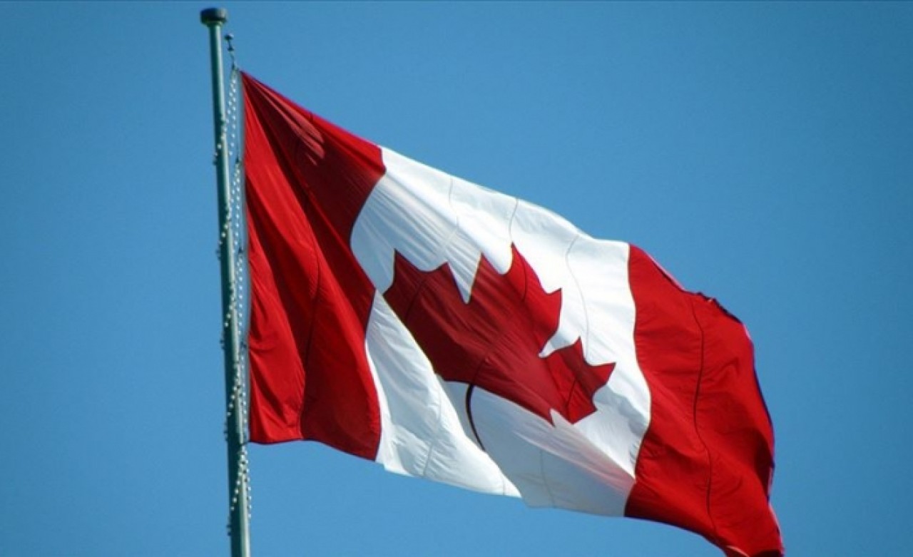 Kanada Venezuela'daki elçiliğini geçici olarak kapattı