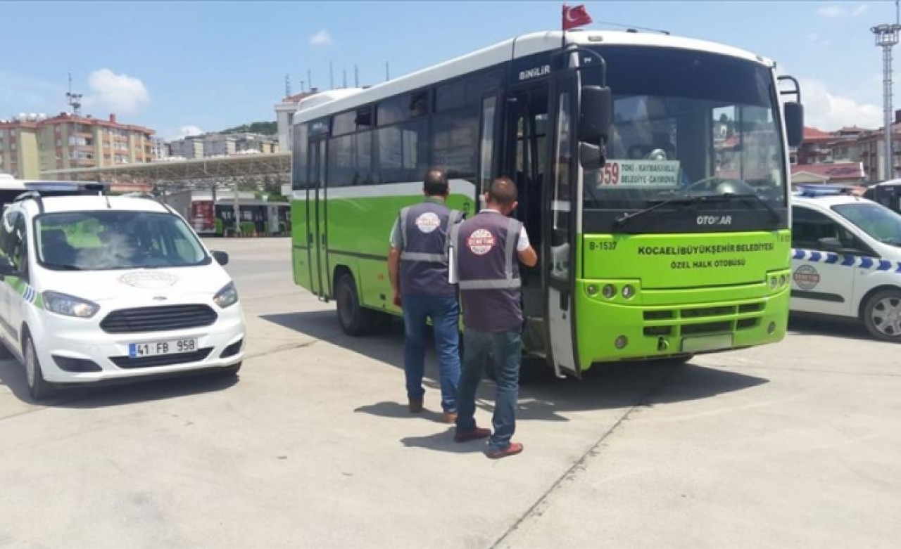 Özel halk otobüsünde yolcuya saygısızlık cezasız kalmadı