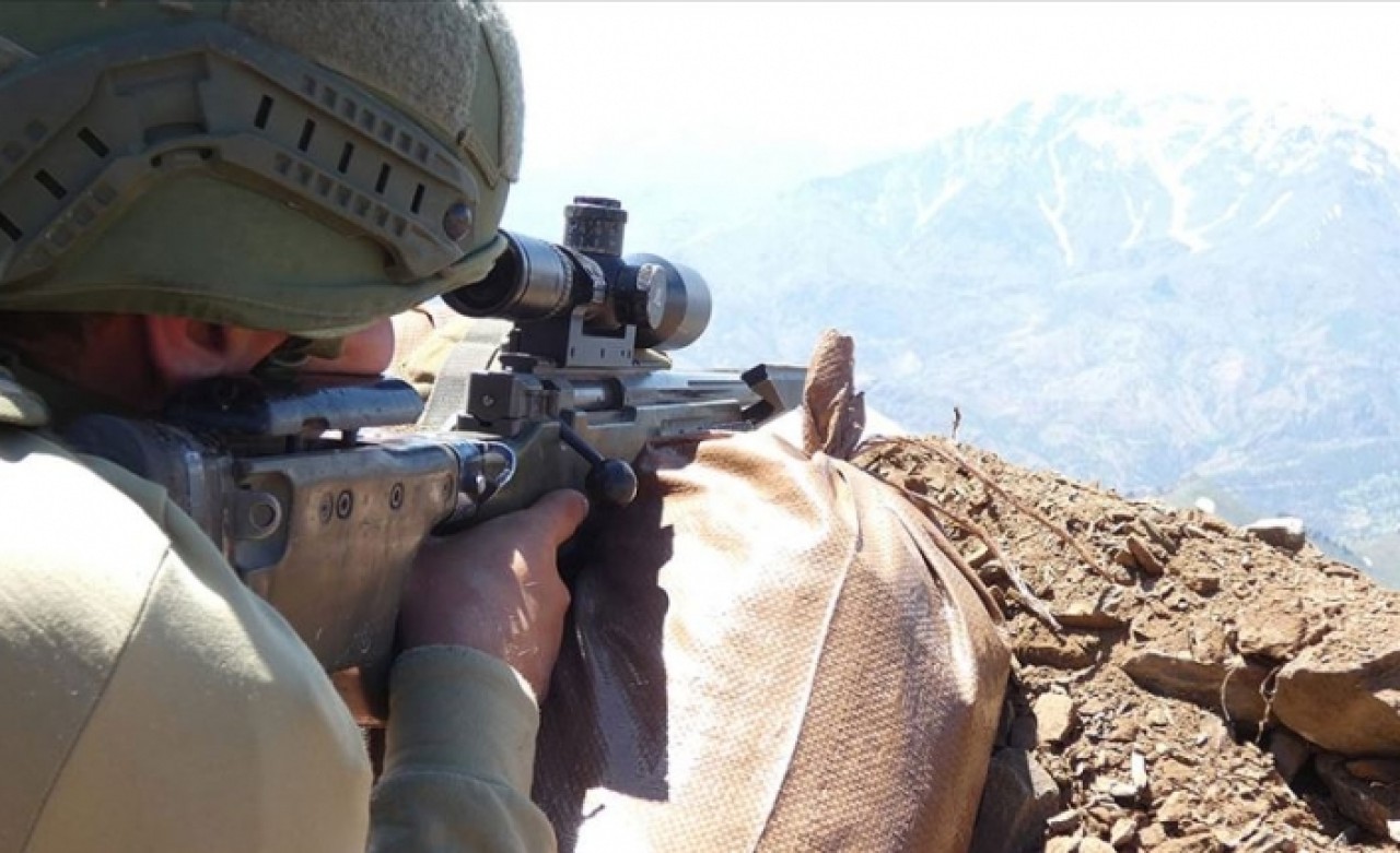 Pençe Harekatı'nda saldırı girişiminde bulunan 2 terörist etkisiz hale getirildi