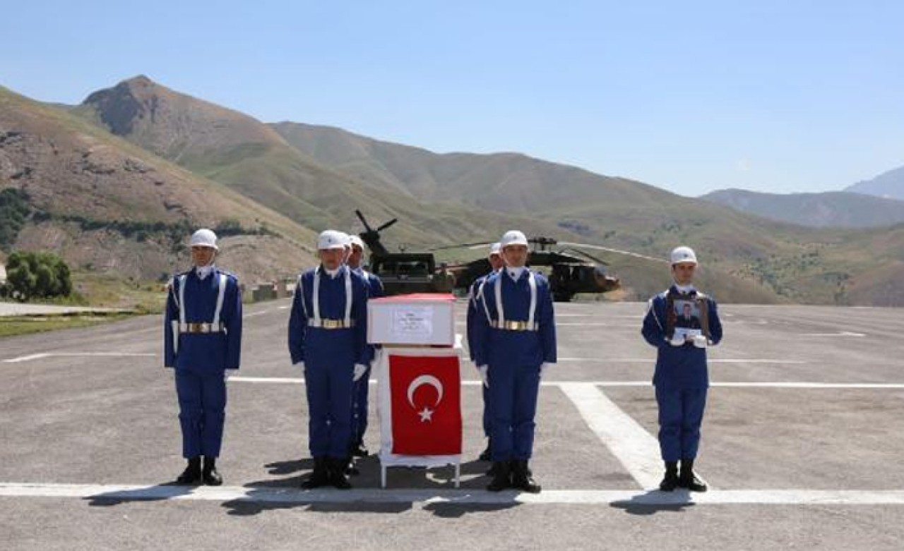 Şehit Teğmen için tören düzenlendi