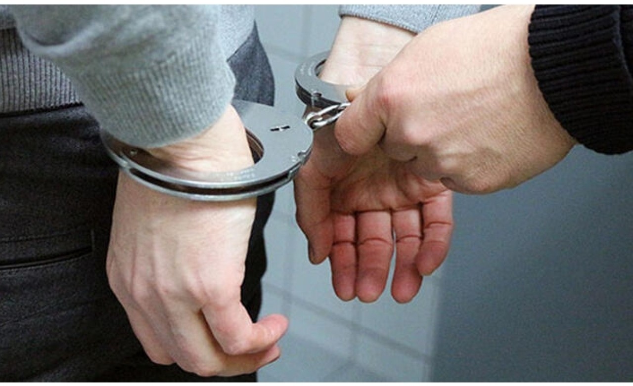 Ünlü sosyal medya hesabının yöneticisine gözaltı