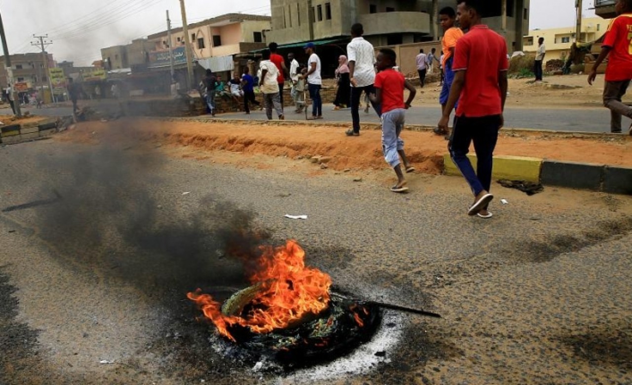 Sudan'da ölü sayısı 100'ü geçti; THY seferleri iptal etti