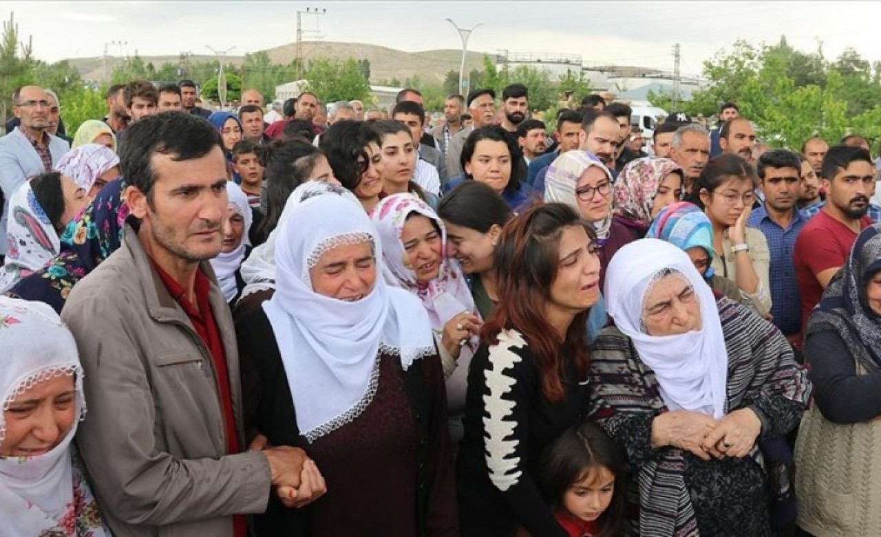 Teröristlerin katlettiği işçilerden geriye 11 yetim kaldı