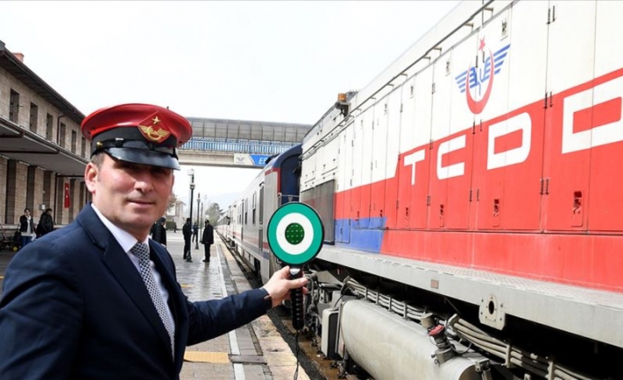 Trenle 27.88 euroya Sofya turu