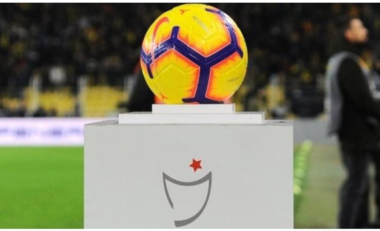 Yayıncı kuruluştan flaş Süper Lig açıklaması!