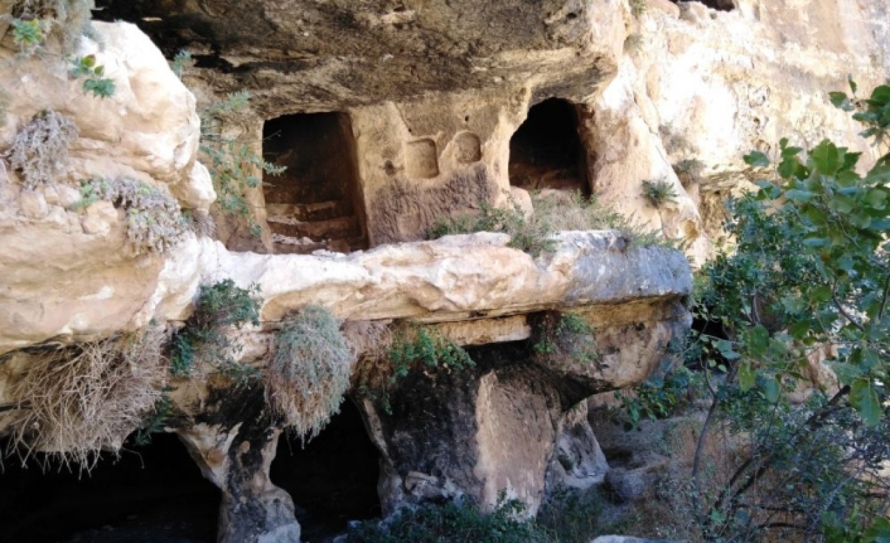Adıyaman’da 1800 yıllık tripleks mağaralara ilk kez girildi