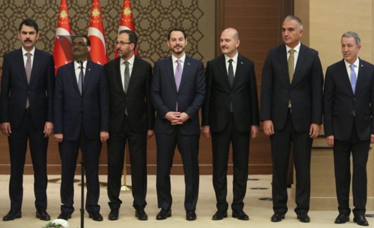 AK Parti'den 'kabine revizyonu' ve 'sistem tartışması' ile ilgili flaş açıklama