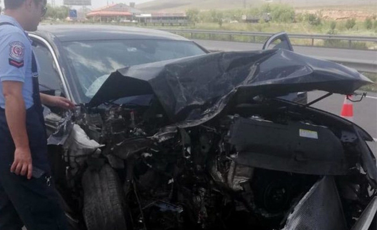 AK Parti Grup Başkan Vekili,  Eskişehir'de trafik kazası geçirdi