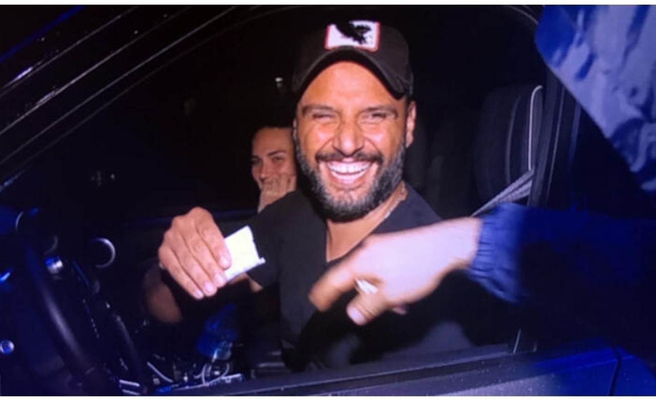 Alişan'dan Murat Boz'a gönderme!