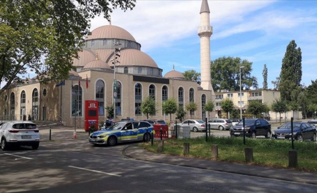 Almanya'da camiye bomba ihbarı