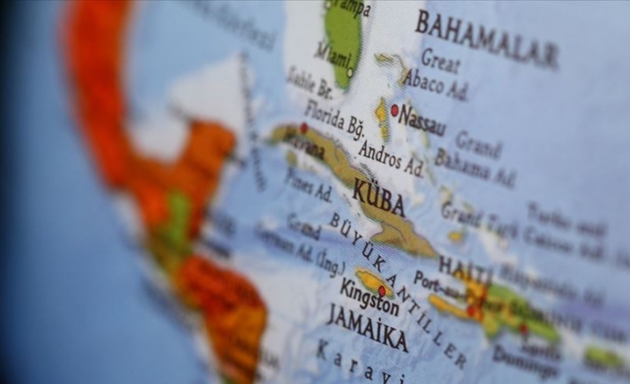 Bahamalar açıklarında helikopter düştü: 7 ölü