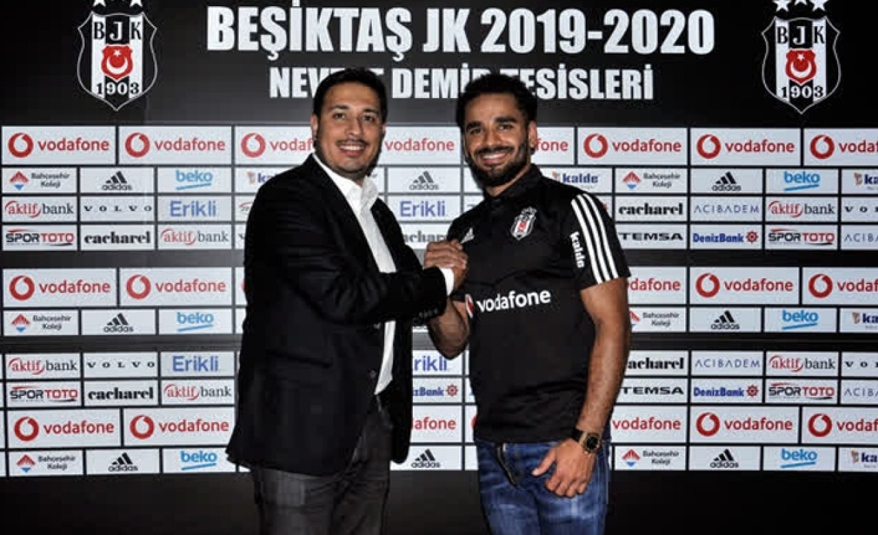 Beşiktaş Douglas ile 3 yıllık sözleşme imzaladı
