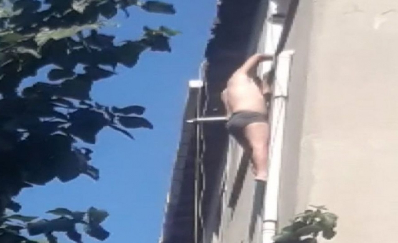 İnternetten tanıştığı kişiyle birlikte olmak istedi: Odadan 2 kişi çıkınca...