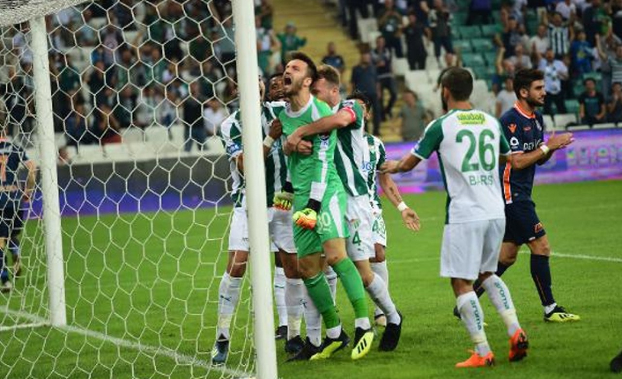 Bursaspor'un genç eldivenleri İstanbul kulüplerinin radarında