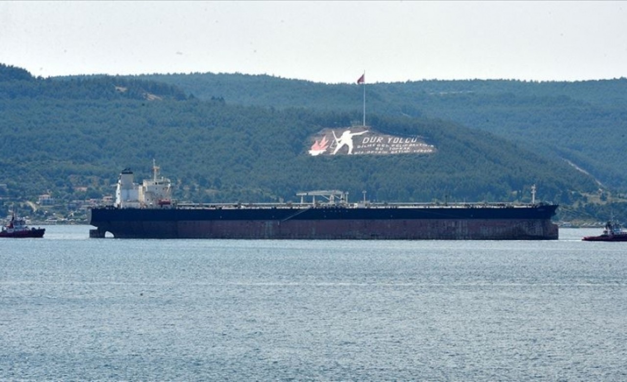 Çanakkale Boğazı transit gemi geçişlerine kapatıldı