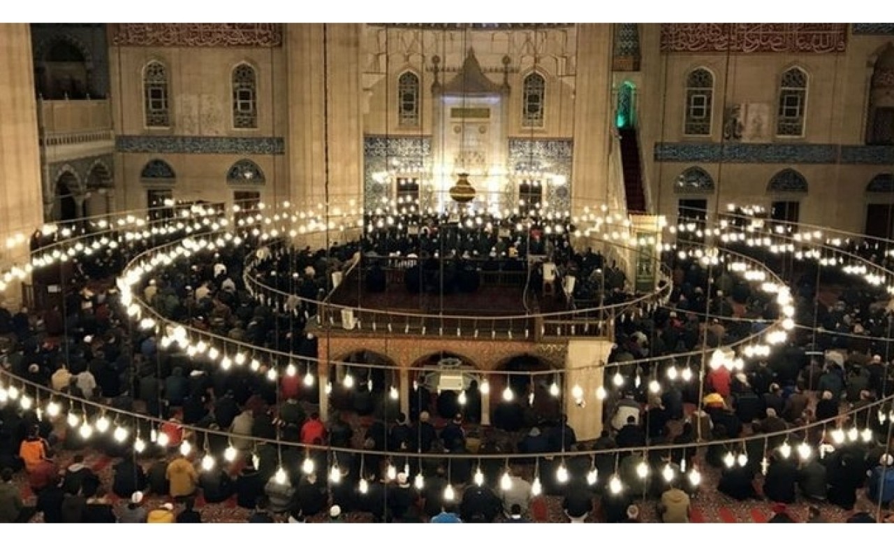 Cuma hutbesinde '15 Temmuz' vurgusu