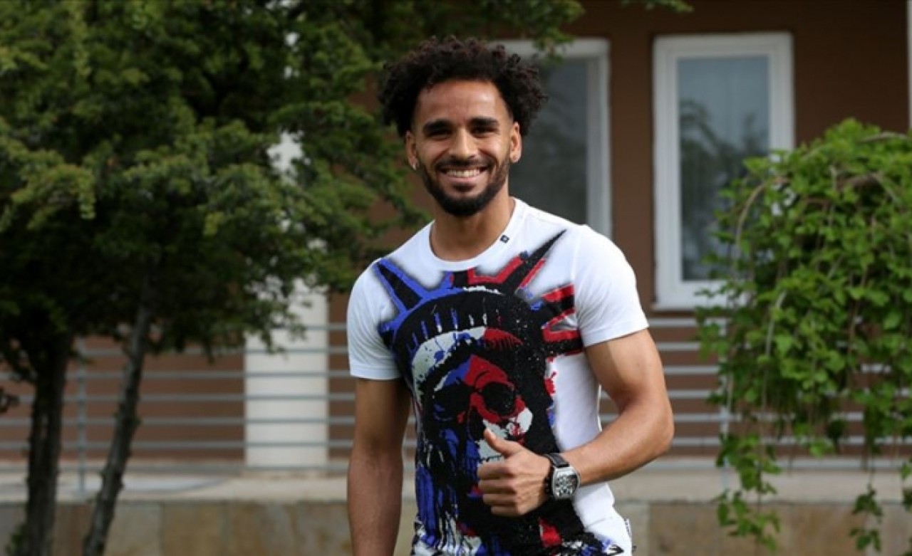 Douglas Beşiktaş için İstanbul'a geliyor