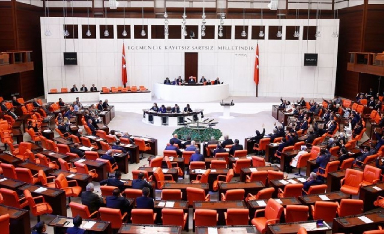 Ekonomi alanındaki 'torba teklif' Plan ve Bütçe Komisyonunda kabul edildi