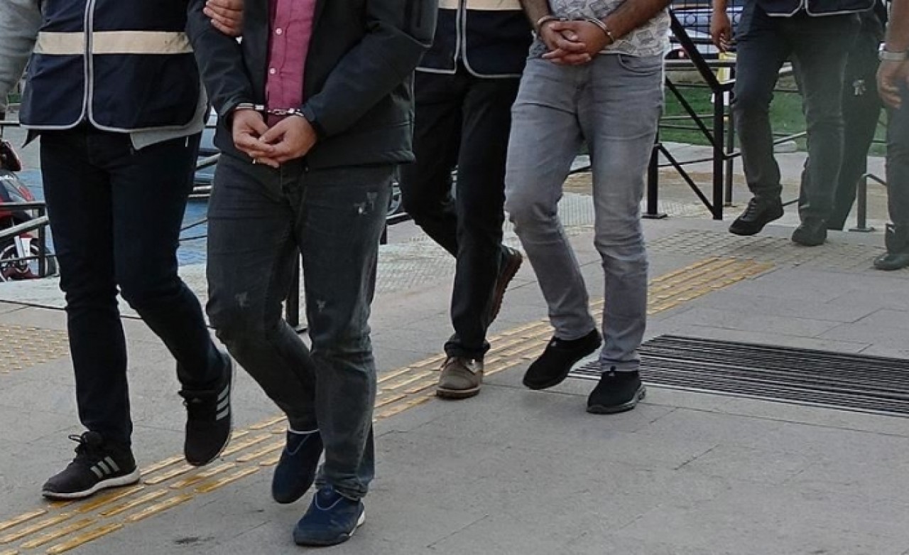 FETÖ’nün TSK yapılanması operasyonu: 102 tutuklama