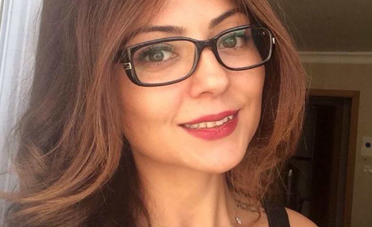 Fizyoterapist Funda,  evinde ölü bulundu