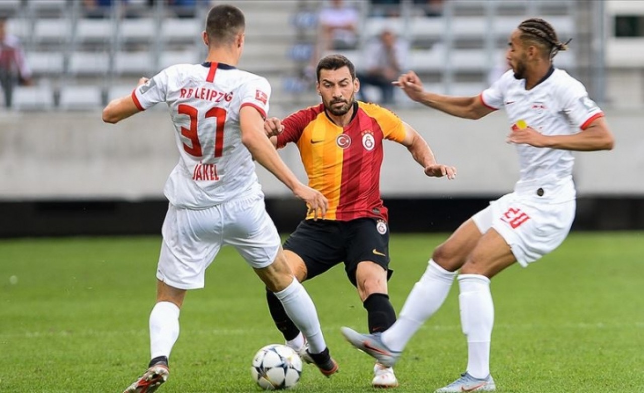Galatasaray'ın yeni transferi sakatlandı