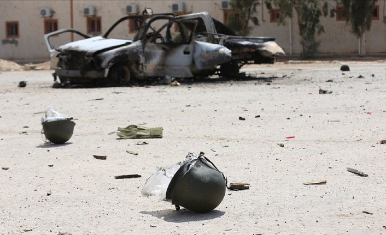 Hafter güçlerinden Giryan kentine hava saldırısı