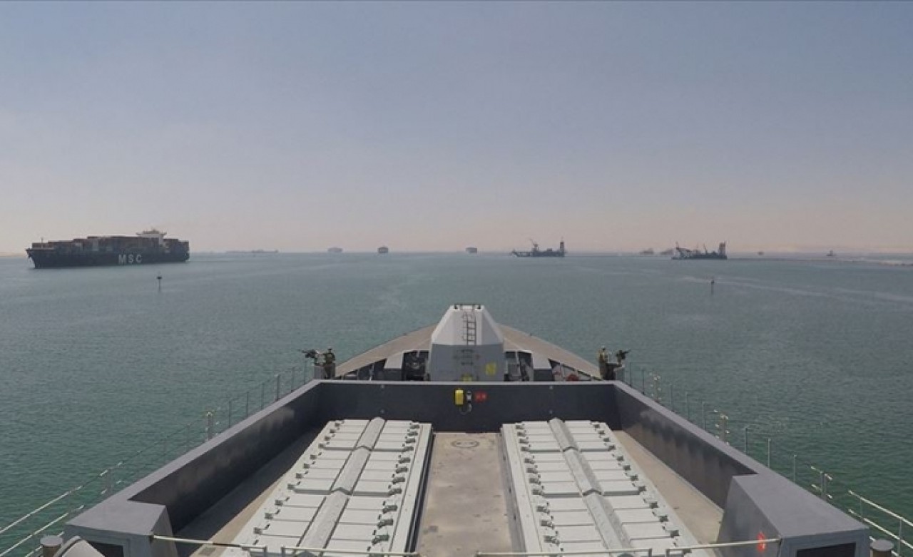 İngiltere'nin yeni savaş gemisi bölgeye ulaştı