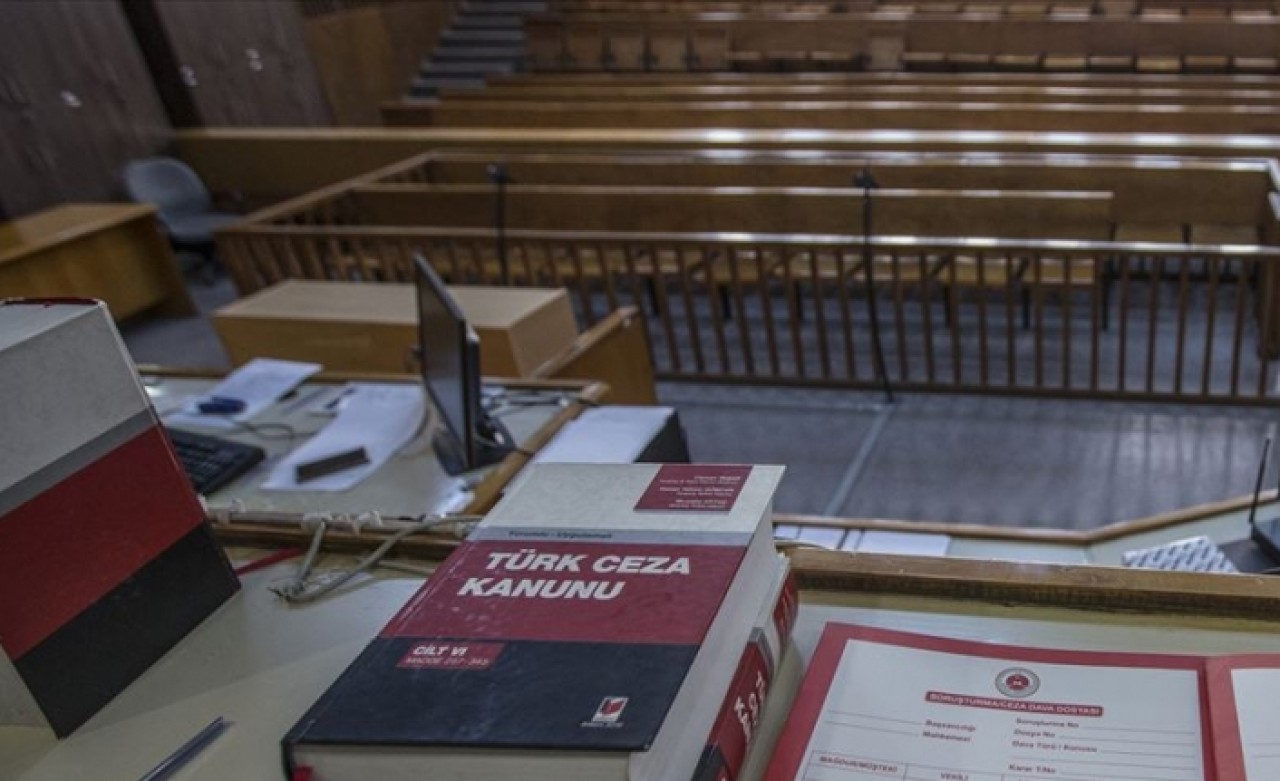 İstanbul'daki 'sahte pasaport' soruşturmasında 24 tutuklama