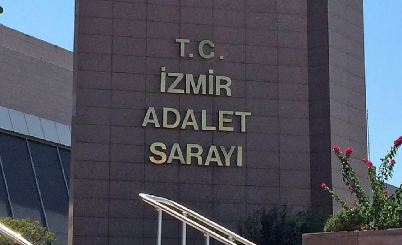İzmir'de FETÖ'den 20'si muvazzaf 35 şüpheli hakkında gözaltı kararı