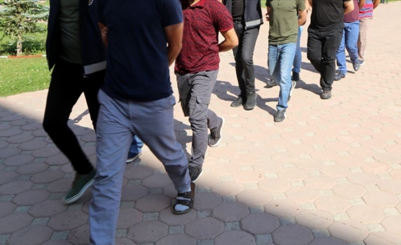 İzmir'de PKK/KCK operasyonu: 8 gözaltı