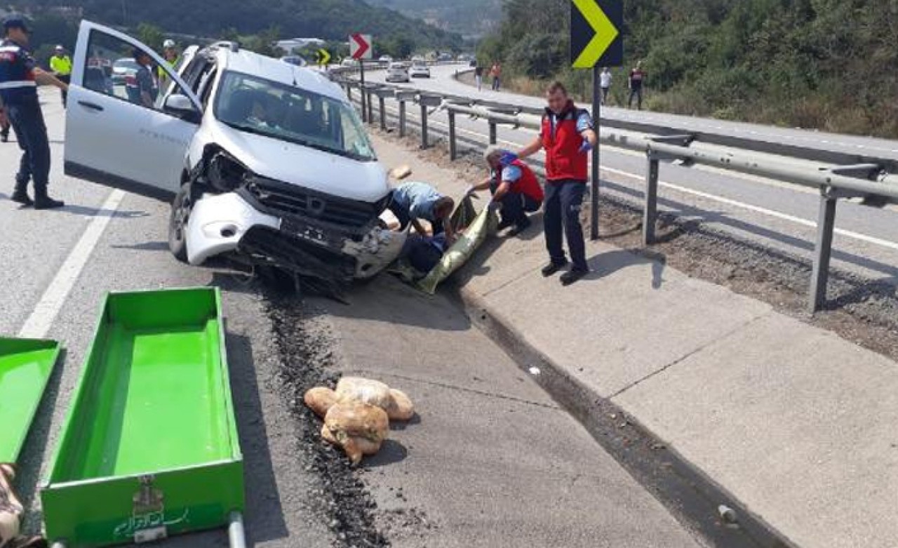Köy ekmeği satmaya giderken kazada hayatını kaybetti