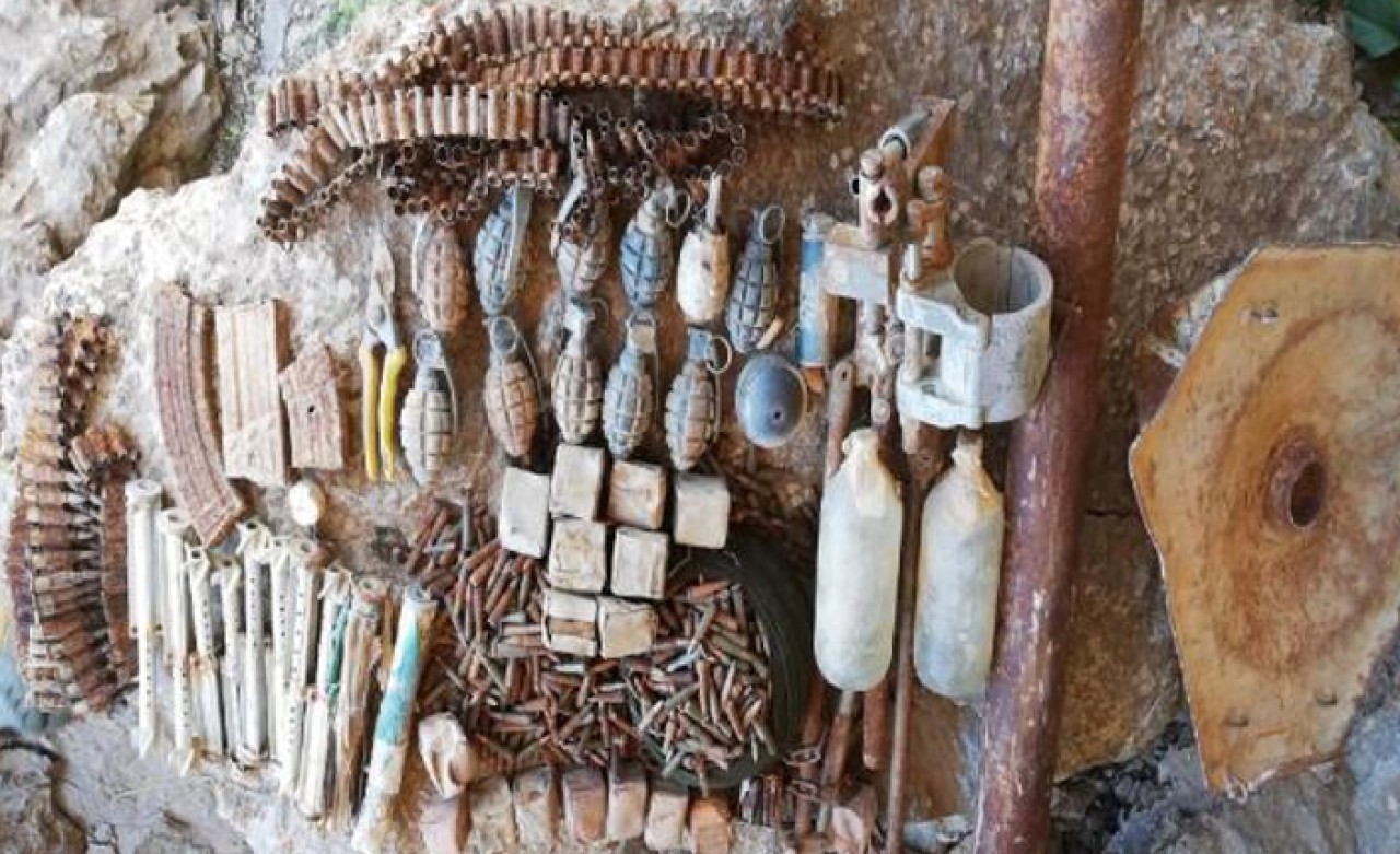 Mağaralarda PKK bombaları ve mühimmat ele geçirildi