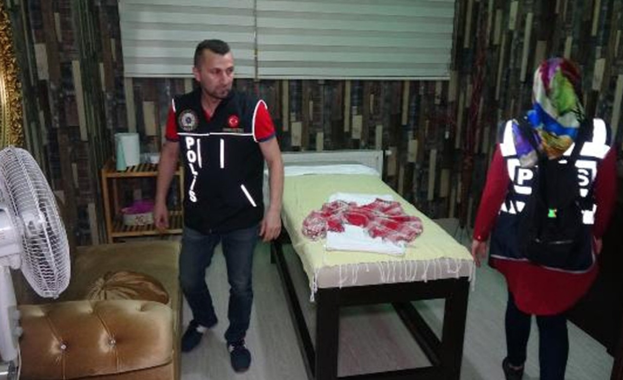 Masaj salonlarına operasyon