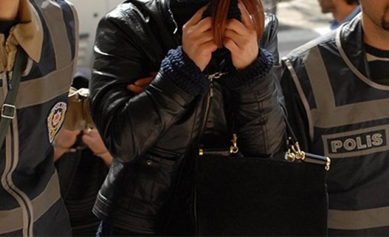 Mersin merkezli FETÖ operasyonunda 10 kadına gözaltı