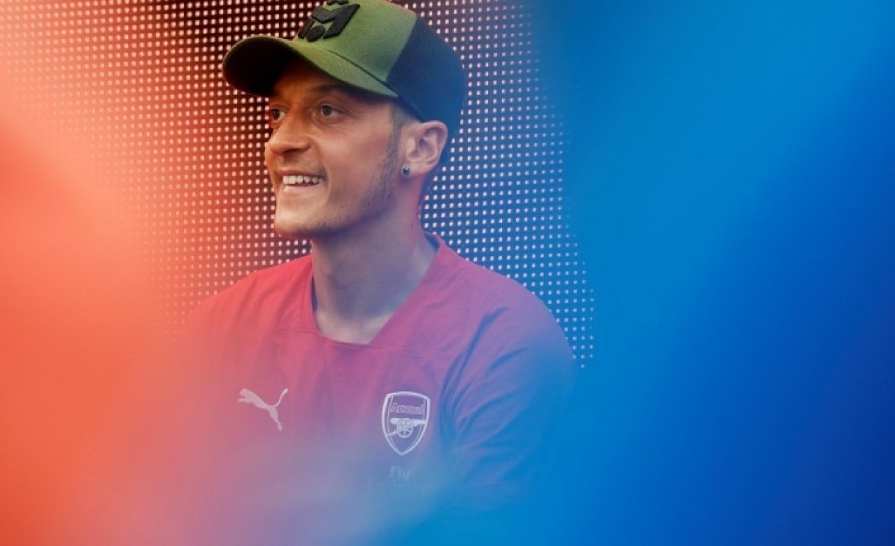 Mesut Özil bıçaklı saldırı sonrası ilk kez konuştu: Farklı bir deneyimdi