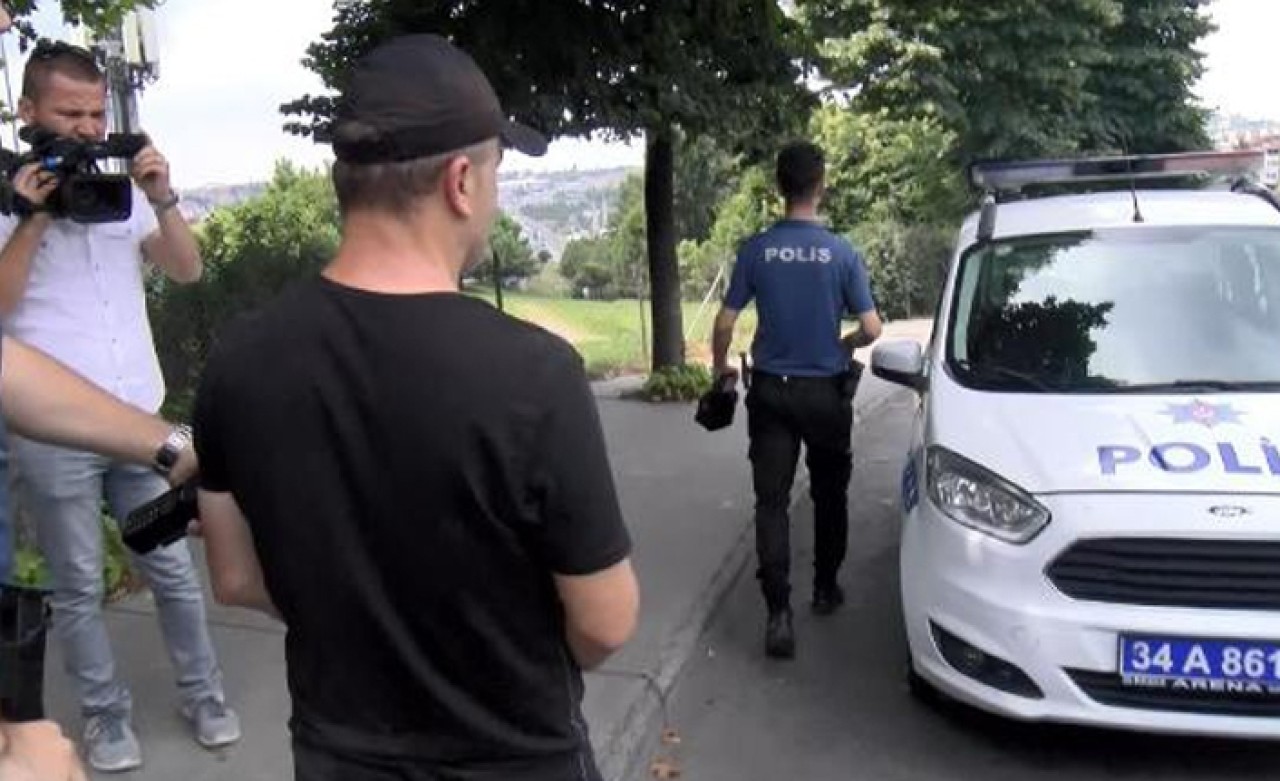 Metrobüs'te 14 yaşındaki kız çocuğuna taciz iddiası