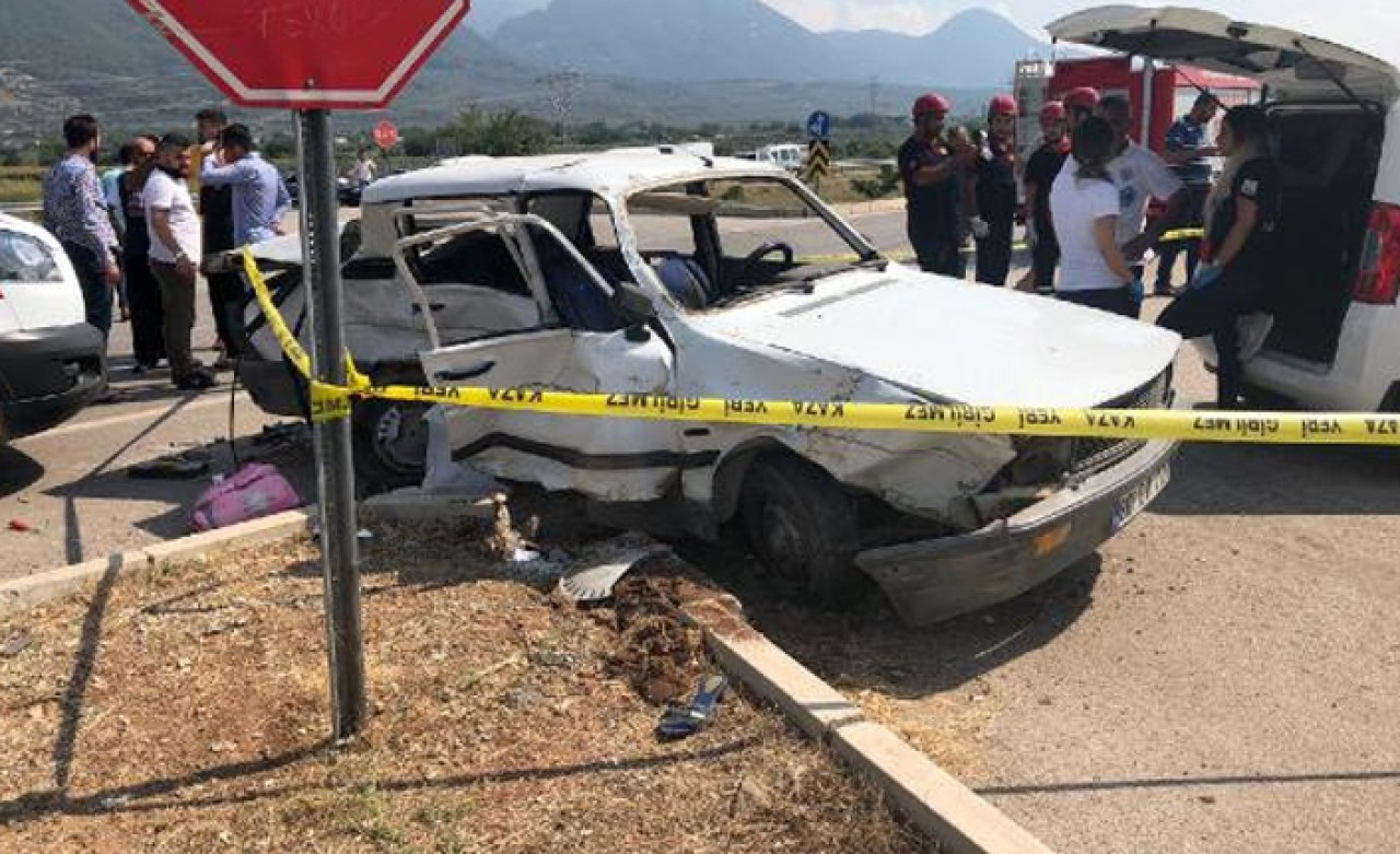 Osmaniye'de kaza: Otomobildeki anne ve bebeği hayatını kaybetti