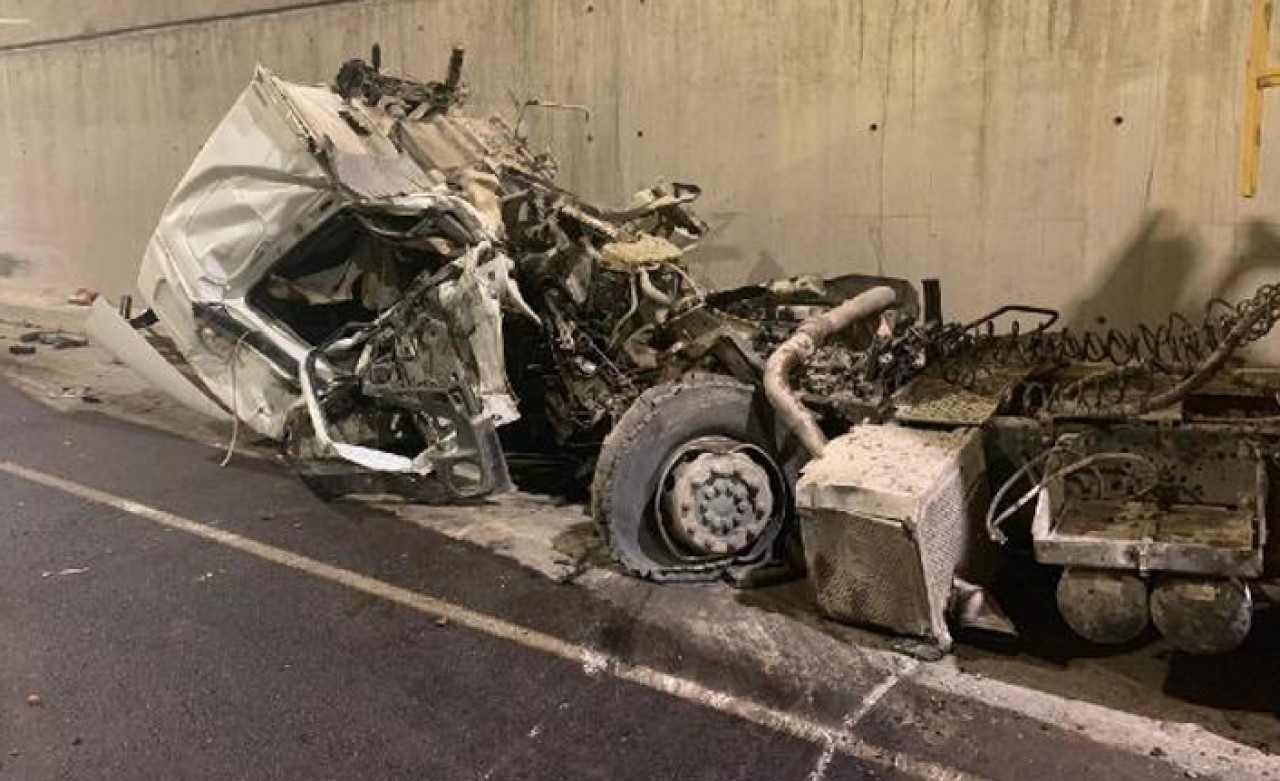 Pendik'te tünelde feci kaza: 2'si ağır 5 yaralı 